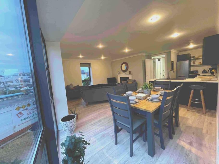 Entire Apartment , Centre Carrick on Shannon Buitenkant foto