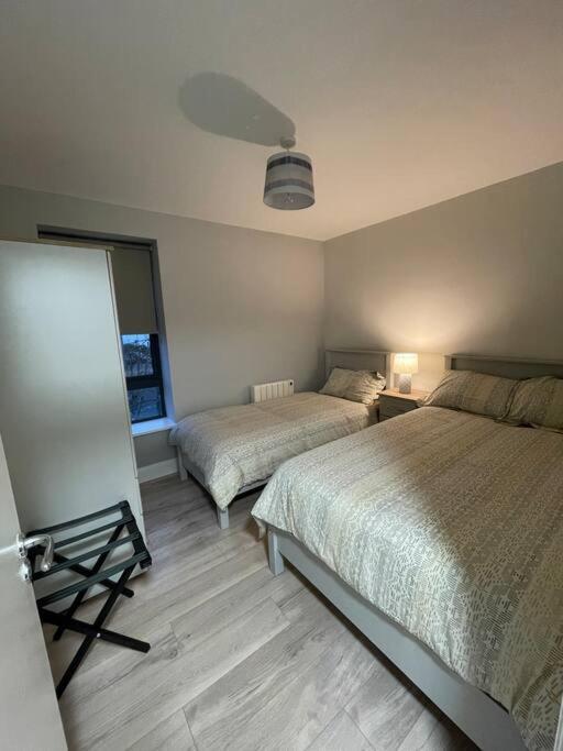 Entire Apartment , Centre Carrick on Shannon Buitenkant foto